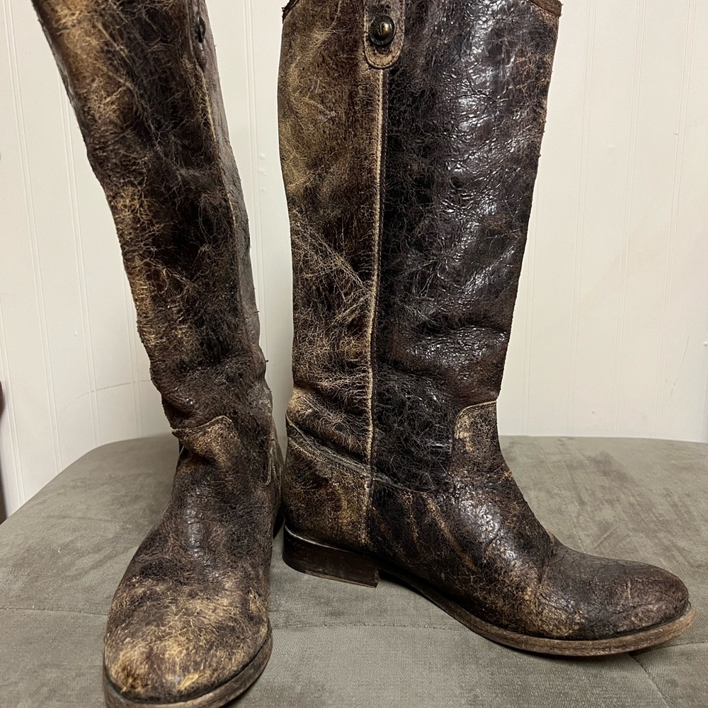 Frye Melissa Button Chocolate extended (77164) 8.5M